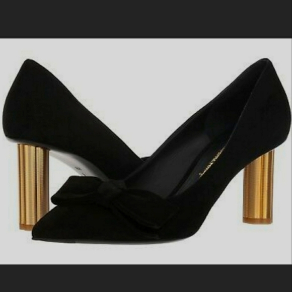 Salvatore Ferragamo Garlate Bow Suede Pumps - Picture 3 of 4